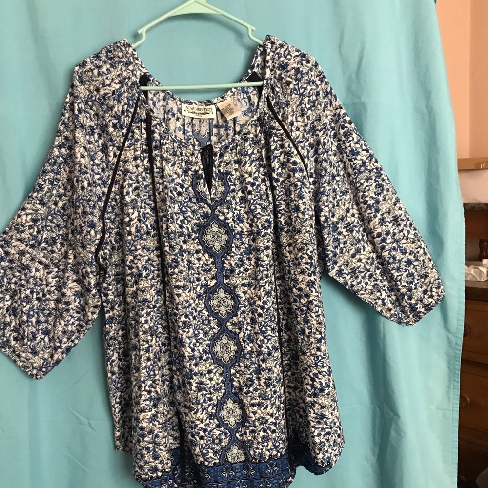 Women’s Peasant Top